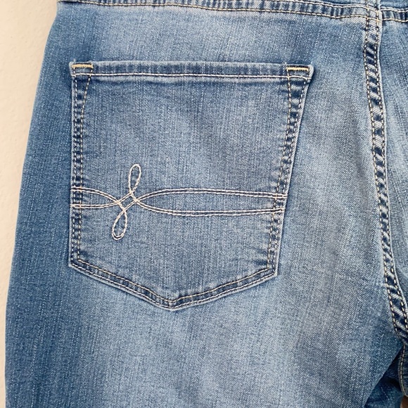 DENIZEN from Levi's Women's Modern Skinny Jeans - Picture 12 of 16